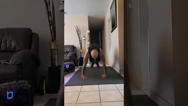 113 Burpees. (289 Day's Straight) смотреть онлайн