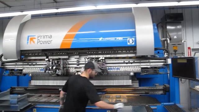 Finn-Power Prima Power Fast Bend FBe5.2.200 CNC Automatic Panel Bender For Sale At MachinesUsed.com смотреть онлайн