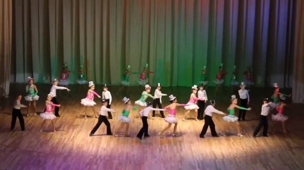 Танцуй как Петя 😉