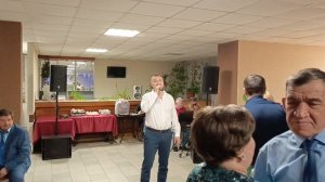 "Я куплю тебе дом" исполняет Рустам Закиев! Белый лебедь на пруду.