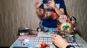 Распаковка бакуган арены и бакуганов.