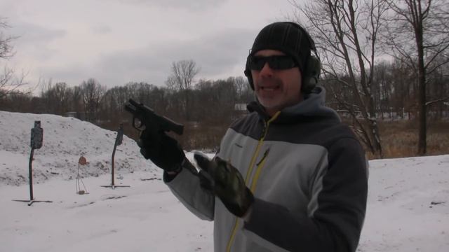 Glock 43x vs M&P Shield 2.0 Size, Weight & Shooting Comparison смотреть онлайн