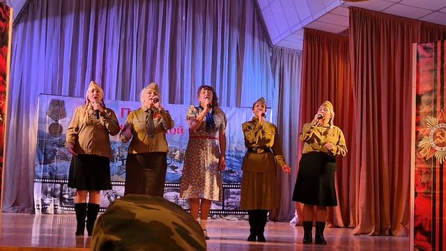 "Катюша" - Вокальный ансамбль"Родники " смотреть онлайн