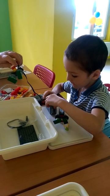 Миксер из лего! Начальная робототехника (6-8 лет) смотреть онлайн