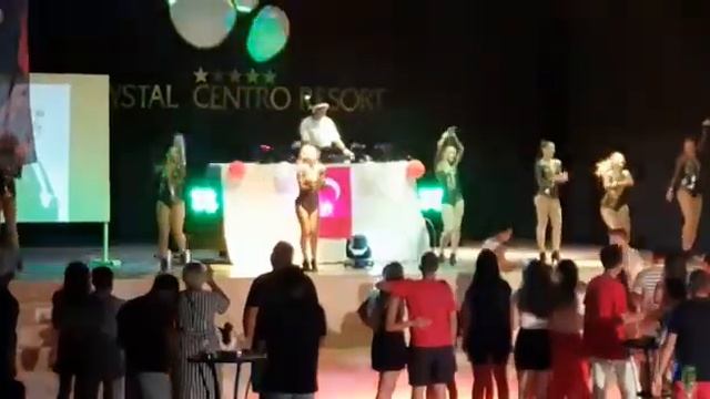 Crystal Centro Resort dance party смотреть онлайн