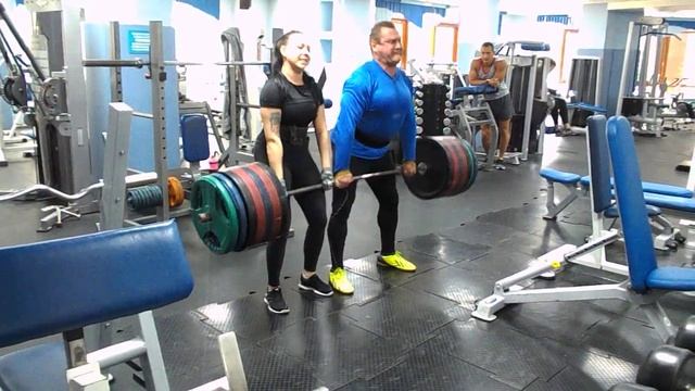 We are preparing for a demonstration. Weight of the bar 320 kg. смотреть онлайн