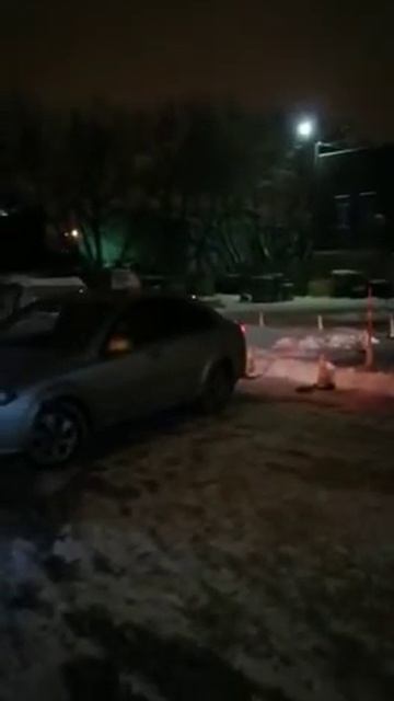 Упражнение Разворот на зимней площадке смотреть онлайн