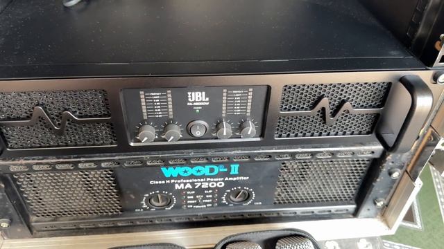 lên dàn cho khách với mixer yamaha 01v96 VCM và DBX 260 xịn main 4k JBL смотреть онлайн