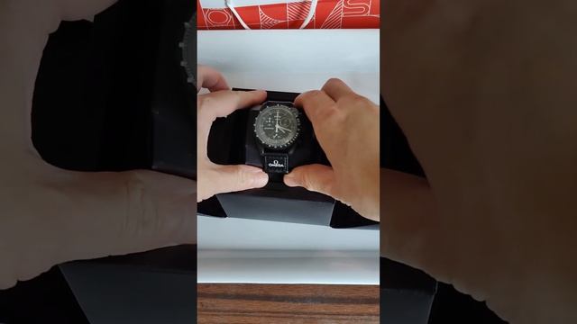 Omega X Swatch Snoopy Black Dial #omega #swatches #snoopy #moonswatch