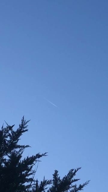 Jet2 737 Flies Overhead from Birmingham to Lanzarote смотреть онлайн