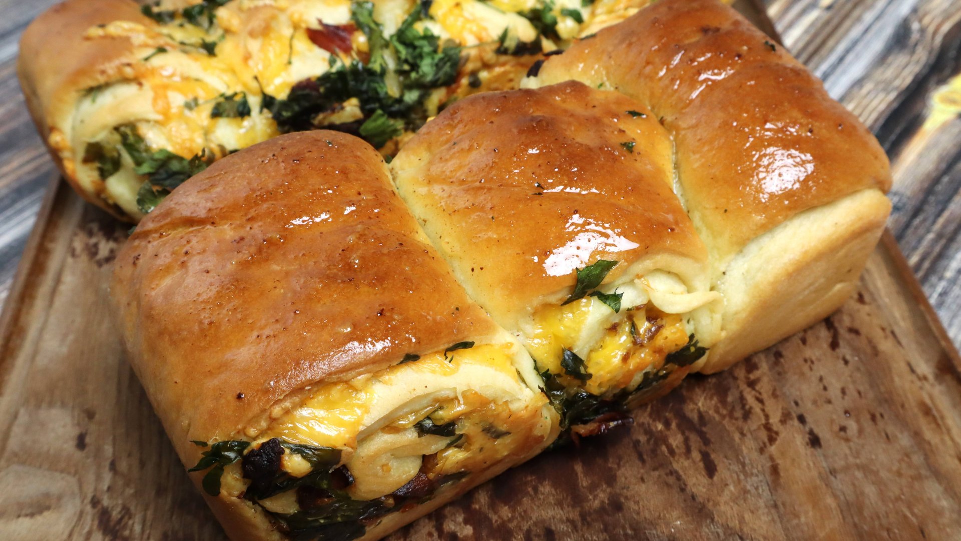 🍞 Домашний хлеб с беконом и сыром 🥓🧀 смотреть онлайн