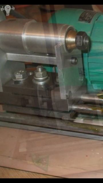 Самодельный токарный на 3 х направляющих // Homemade lathe on 3 slides #shorts смотреть онлайн