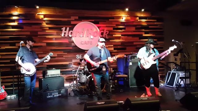 Marlin James Band at the Hard Rock Cafe singing POISON смотреть онлайн