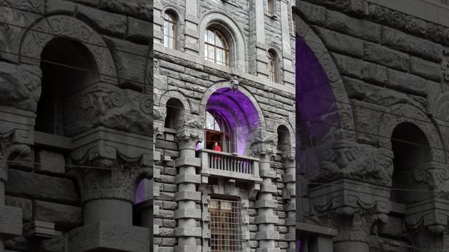 Оперный концерт с балкона WAWELBERG HALL на углу Малой Морской улицы и Невского проспекта СПб смотреть онлайн