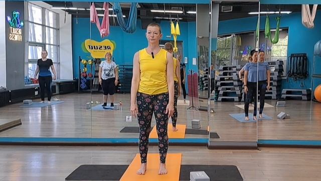 10 минут СУСТАВНАЯ РАЗМИНКА НА КАЖДОЕ УТРО | СРЕДСТВО ОТ ОТЁКОВ и ЗДОРОВЬЯ СУСТАВОВ смотреть онлайн