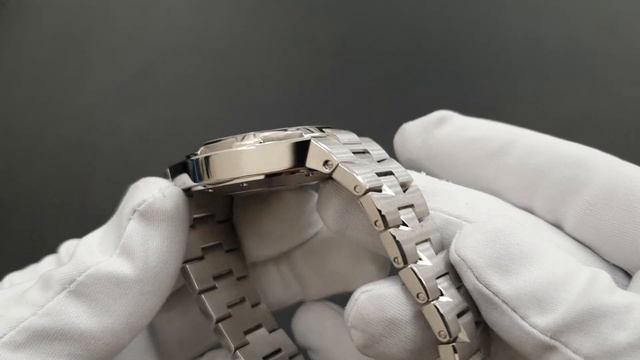Vacheron Constantin Overseas Chronograph 42мм смотреть онлайн