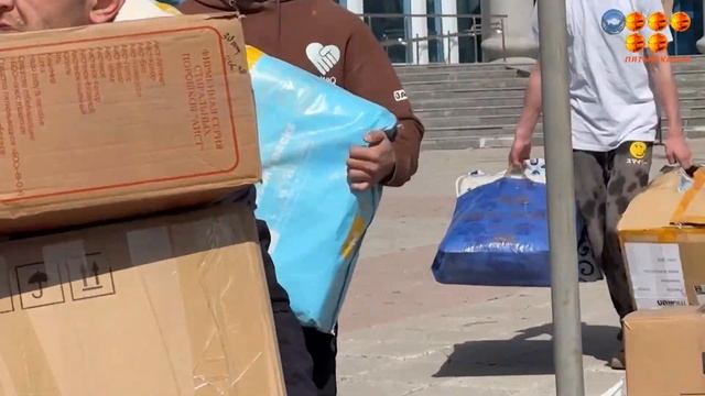 40 тонн гуманитарной помощи отправили в Костанайскую область из Караганды смотреть онлайн