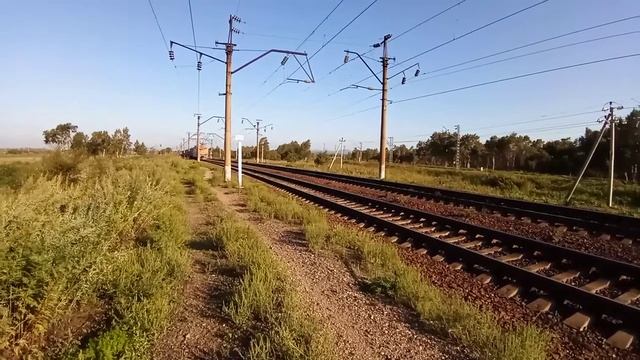 Ранняя почта. ЭП1-125 с почтово-багажным поездом России ранним утром на Транссибе и приветом смотреть онлайн