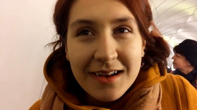 Аня, Катя и склеенный по кусочкам Питер. смотреть онлайн