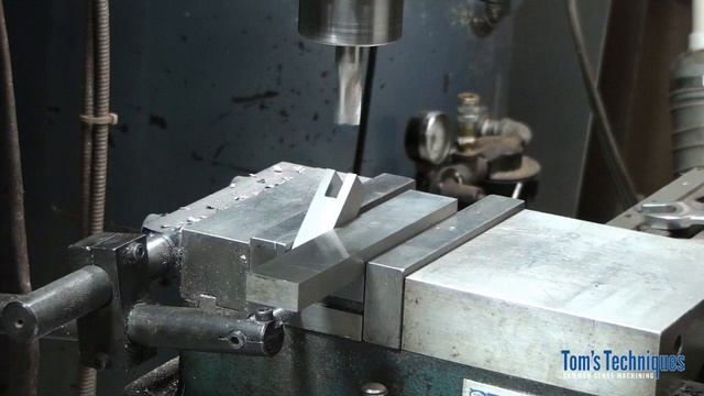 Clamp Knurling Tool, Knurl Holder Part 2, Milling the Slot and Chamfer and Reaming the Pin Hole смотреть онлайн
