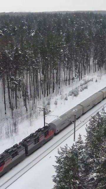 #11 Грузовые поезда.Поезда России.Смотрим поезд с птичьего полета. #поезд #поезда. смотреть онлайн