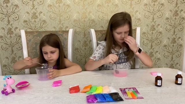 Создаём и растягиваем слаймы своими руками. Slime time смотреть онлайн