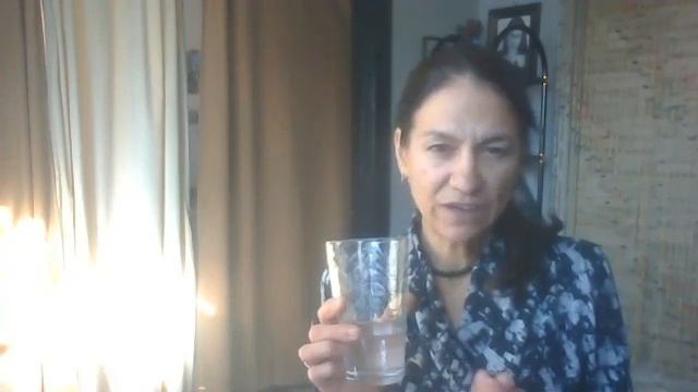 90.10.® Water Glass Feedback (French) Marie смотреть онлайн