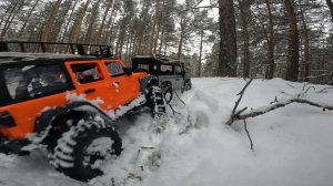 Джипы MN128 и MN99s - тест драйв в условиях снежного покрытия