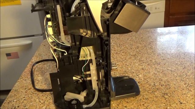 Keurig Classic K50 Disassembly and Theory of Operation смотреть онлайн