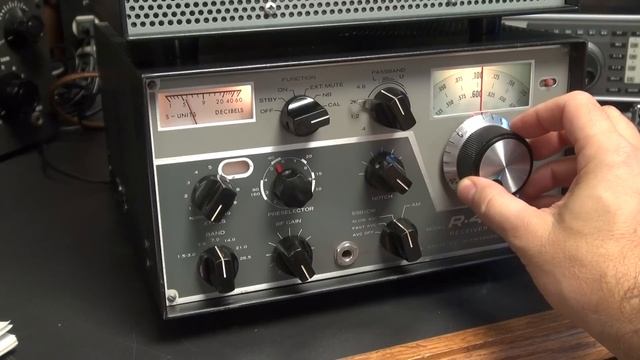 Drake R-4B Ham Band Tube radio Receiver Demo смотреть онлайн