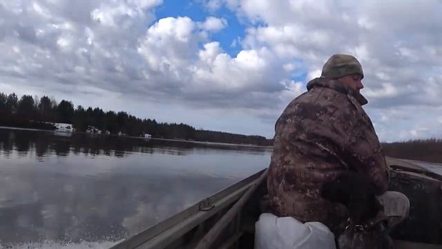 Река в розливе, отдых с выпечкой хлеба из русской печи и уха на природе. Пчелки в порядке. смотреть онлайн