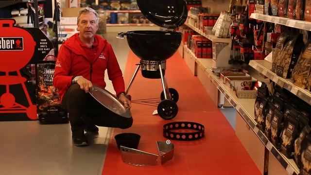 Weber Mastertouch GBS Premium Barbecue смотреть онлайн