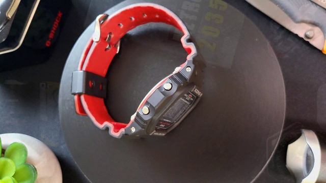 One that started it all - Casio G Shock DW 5600HR 1 смотреть онлайн