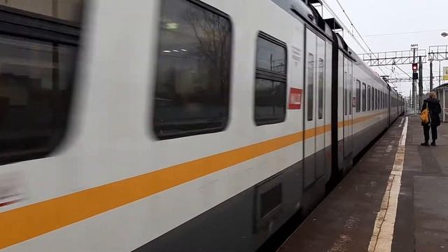 Электропоезд ЭП2Д-0095 станция Голицыно 04.03.2021. смотреть онлайн