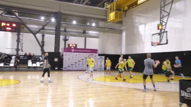 Nike -Московский банк смотреть онлайн