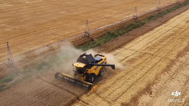 Комбайн New Holland CX 6090 смотреть онлайн
