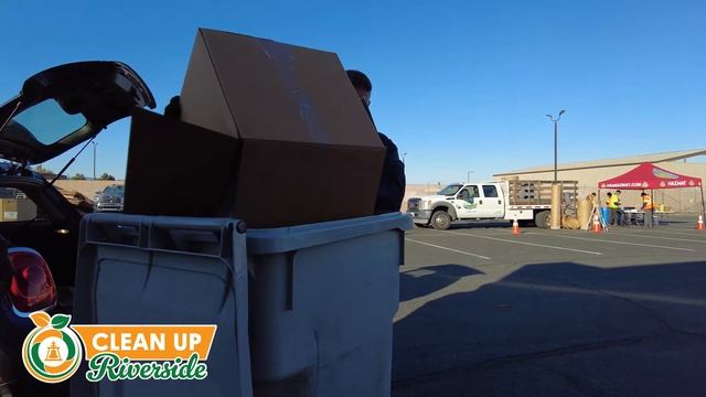 Riverside helps unclutter your home with free waste collection events. смотреть онлайн
