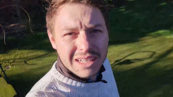 Dethatched Putting green with the YT6702