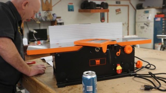 Budget friendly bench top jointer. IT'S AMAZING!!! смотреть онлайн