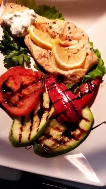 Семга и овощи на гриле смотреть онлайн