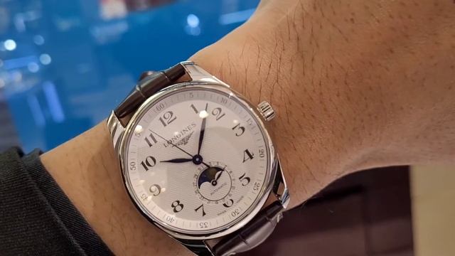 #Longines Master Moonphase 40mm смотреть онлайн