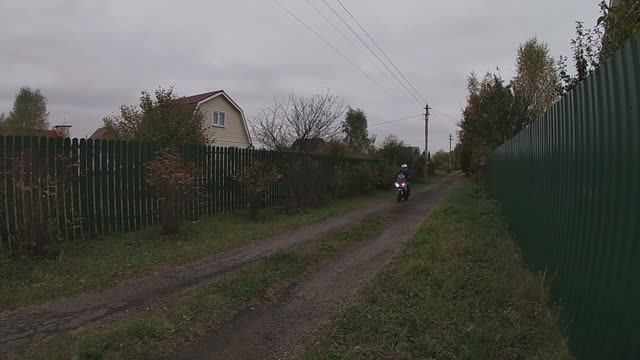 Мотопрогулки под любимые мелодии. Друзья говорят просмотр успокаивает нервную систему)))