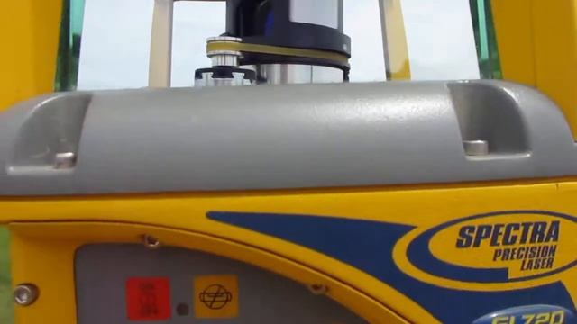 GL720 Spectra Precision Grade Laser смотреть онлайн