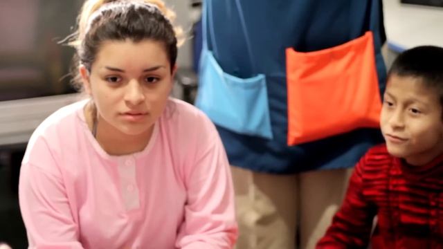 Un día en las Aulas Hospitalarias de Fundación Telefónica смотреть онлайн