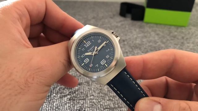 Traser Essential P59 tritium H3 смотреть онлайн