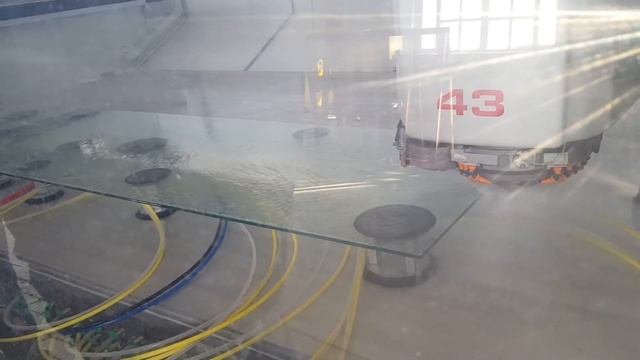 Обработка стекла на производстве Shower Glass смотреть онлайн