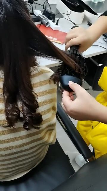 Hot Air Styling Brush смотреть онлайн