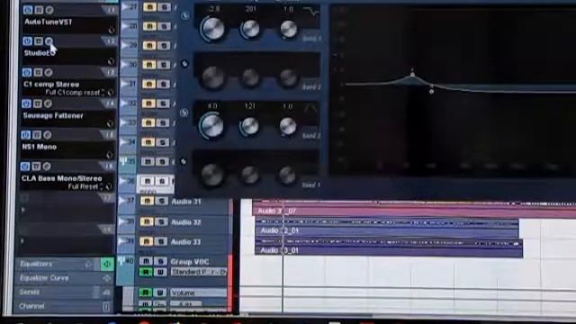 СВЕДЕНИЕ БАСА в Cubase 5 смотреть онлайн