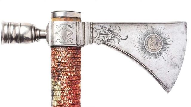 Unique Tomahawk (Plains Region, Late 1800’s) смотреть онлайн
