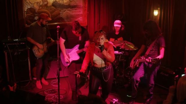 Ruby Layne & The Wicked Divine at The Redwood Bar смотреть онлайн